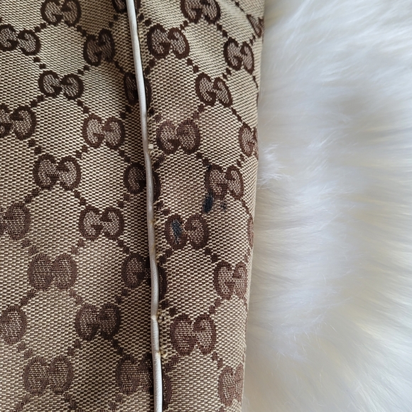 Authentic Gucci Positano - Picture 6 of 14